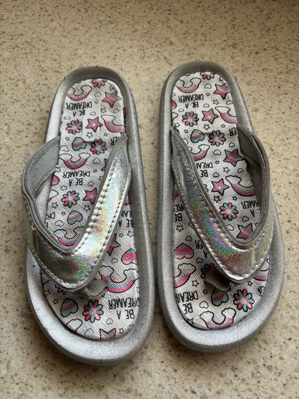 Kids Silver Holographic Flip Flop Sandals - Silver Metallic Kid Girl Size 3-4